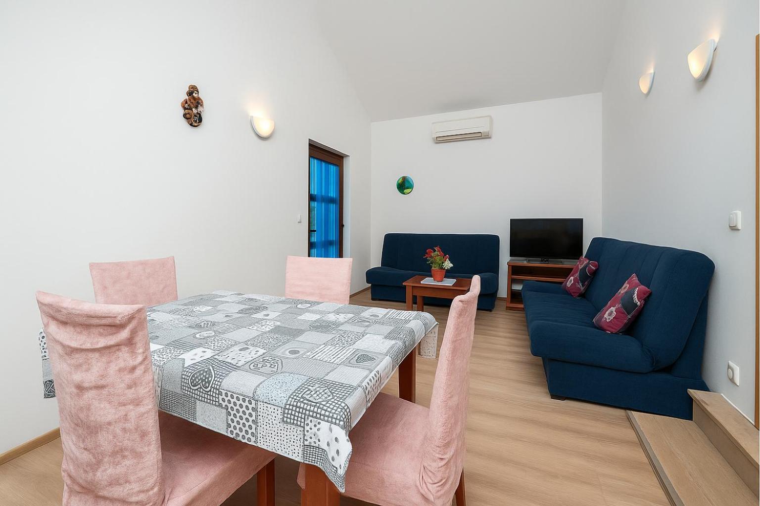 Apartment Cozy Abazi *